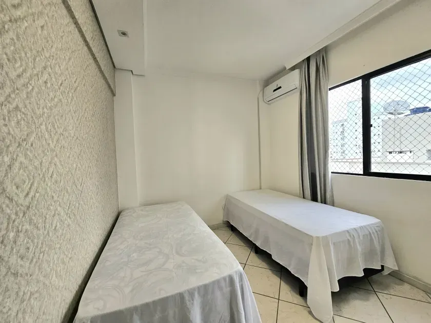 Apartamento no Edifício Dom Herminío com 2 dormitórios em Balneário Camboriú — foto 14