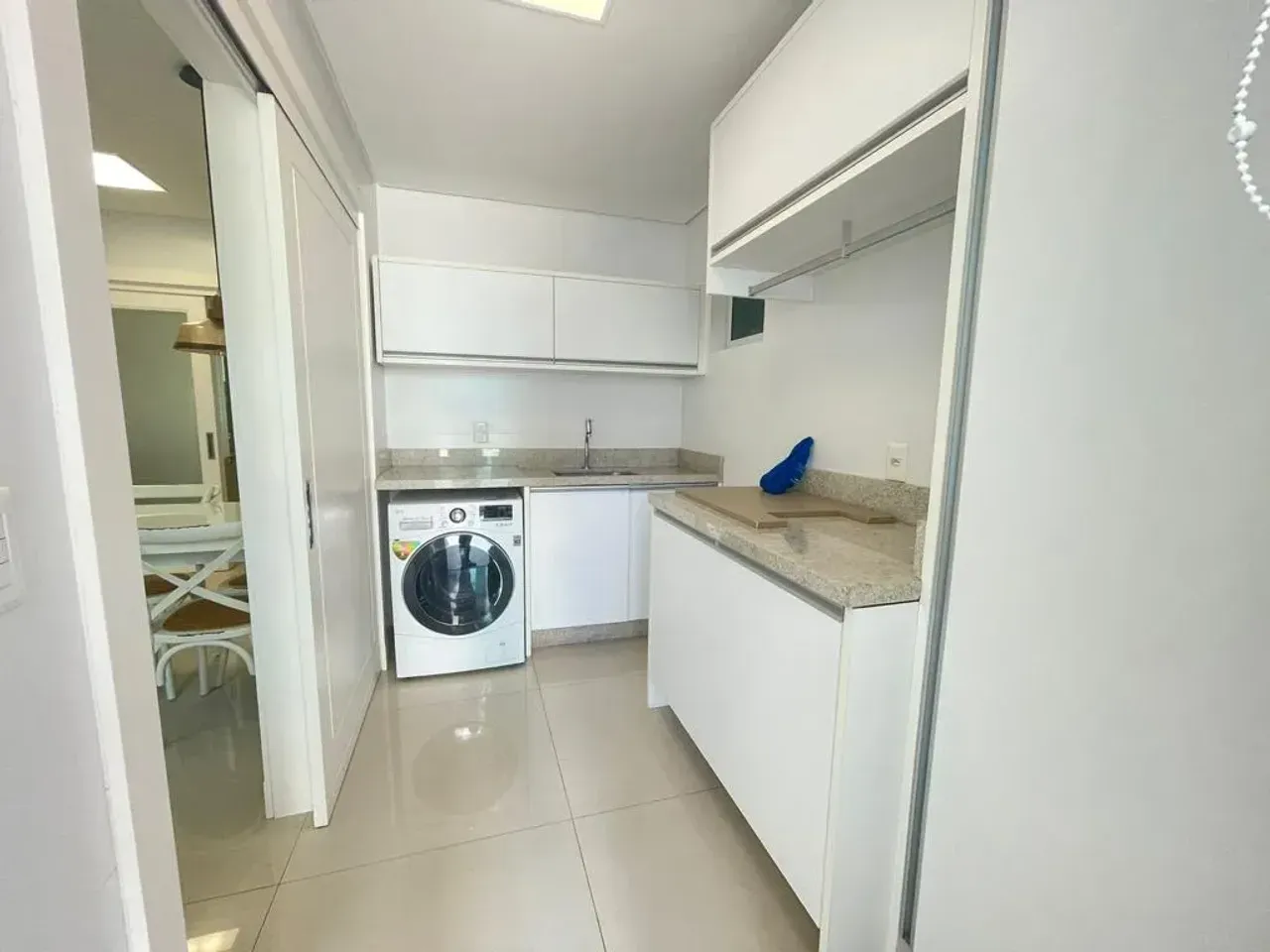 Apartamento no Edifício Four Seasons com 4 suítes no Centro de Balneário Camboriú — foto 8