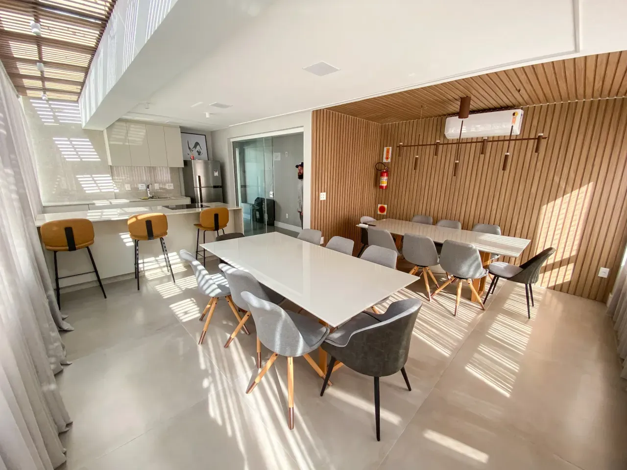 Apartamento no Edifício Montpellir com 3 suítes em Balneário Camboriú — foto 35