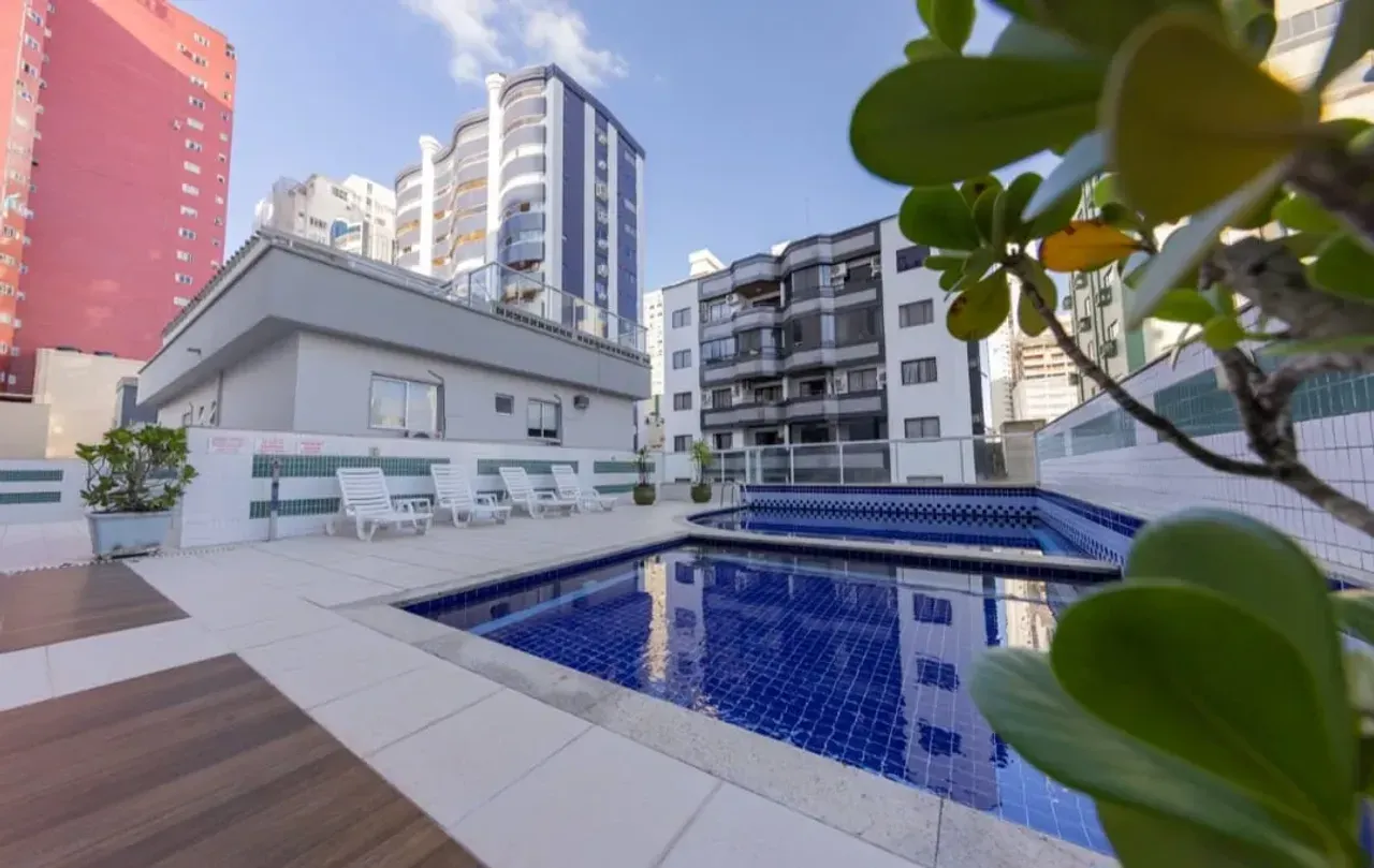 Cobertura Triplex no Edifício Villagio de Veneza com 3 suítes em Balneário Camboriú