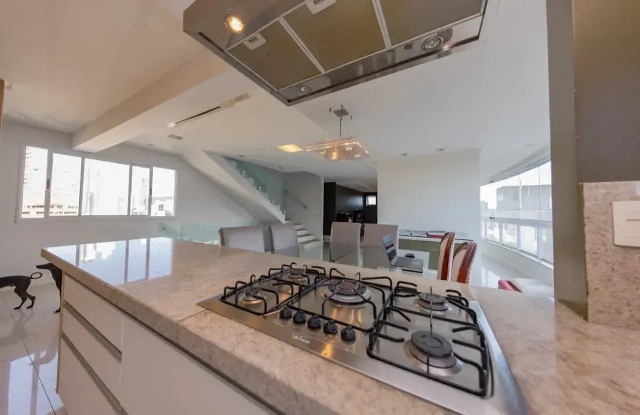 Cobertura Triplex no Edifício Villagio de Veneza com 3 suítes em Balneário Camboriú — foto 12