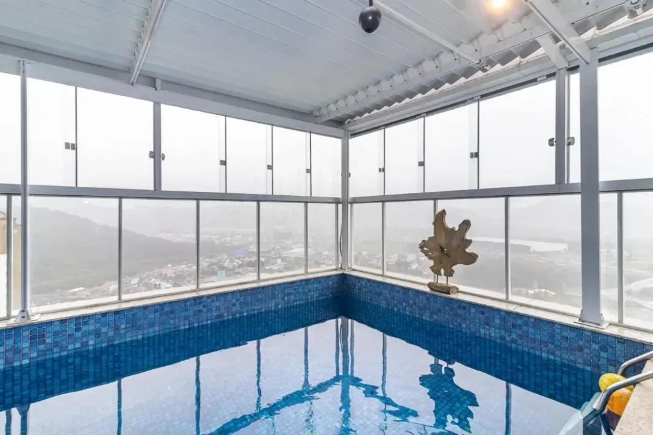 Cobertura Duplex no Edíficio Holambra Residence com 3 suítes em Balneário Camboriú — foto 1