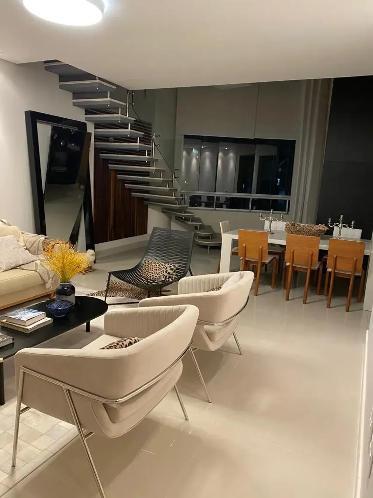 Cobertura Duplex no Edíficio Holambra Residence com 3 suítes em Balneário Camboriú — foto 10