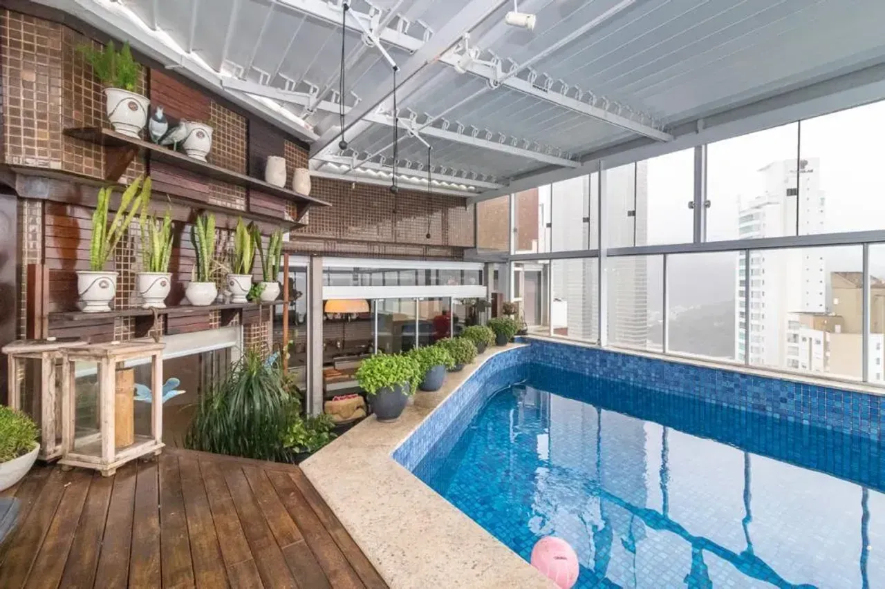 Cobertura Duplex no Edíficio Holambra Residence com 3 suítes em Balneário Camboriú — foto 2