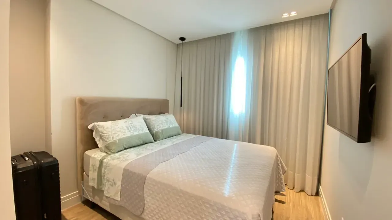 Apartamento no Edifício Falcon Tower com 4 dormitórios em Balneário Camboriú — foto 11