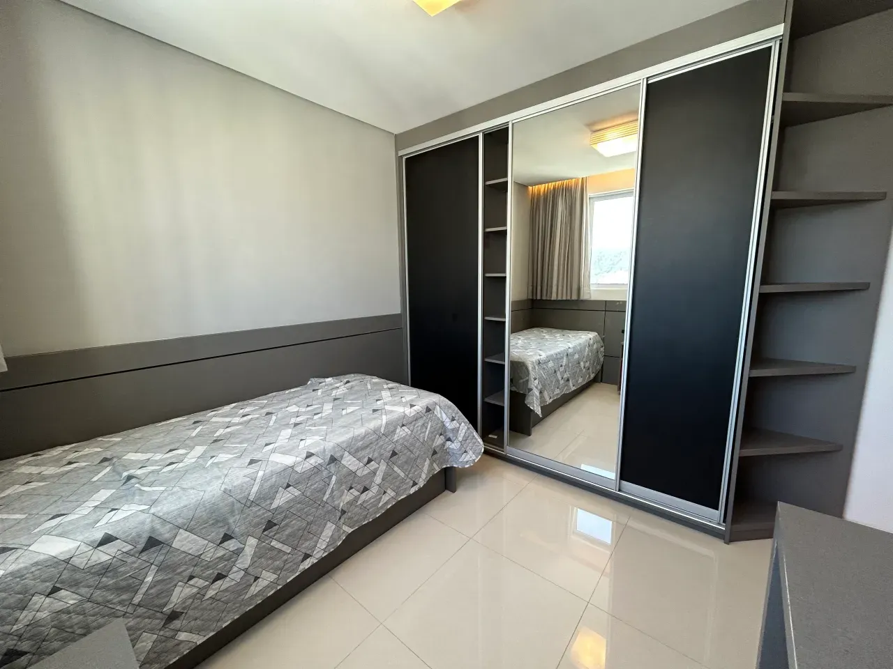 Cobertura Duplex no Edifício Golden Alliance com 4 suítes em Balneário Camboriú — foto 2