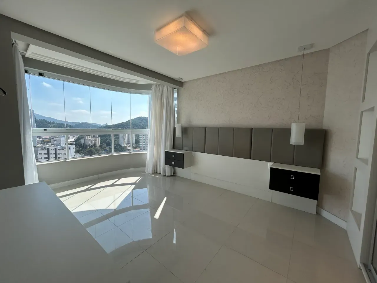 Cobertura Duplex no Edifício Golden Alliance com 4 suítes em Balneário Camboriú — foto 4