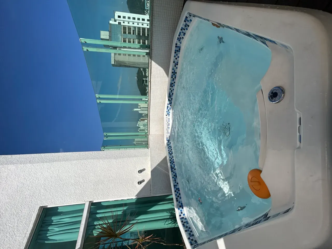 Cobertura Duplex no Edifício Golden Alliance com 4 suítes em Balneário Camboriú — foto 11