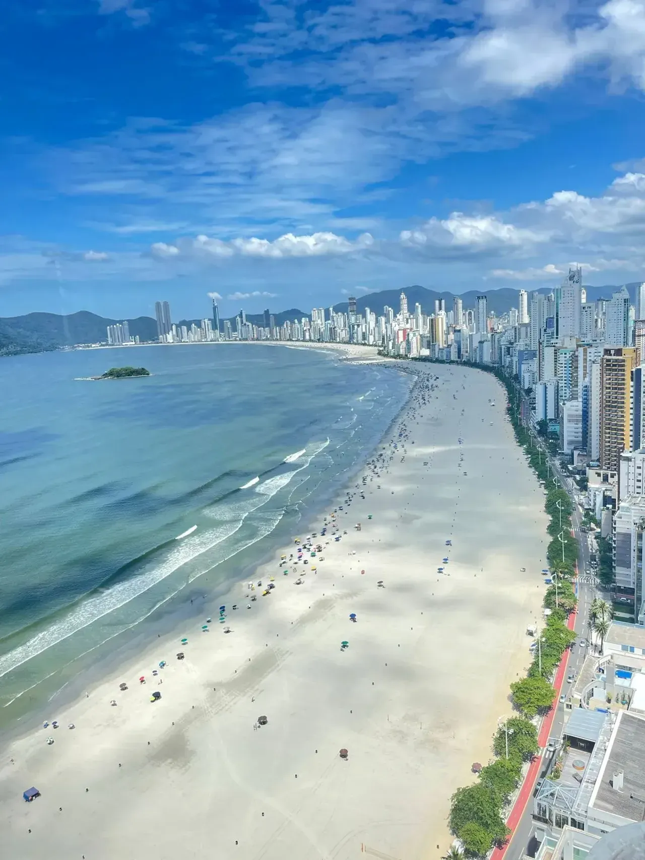 Apartamento no Edifício Splendido com 5 suítes em Balneário Camboriú — foto 2