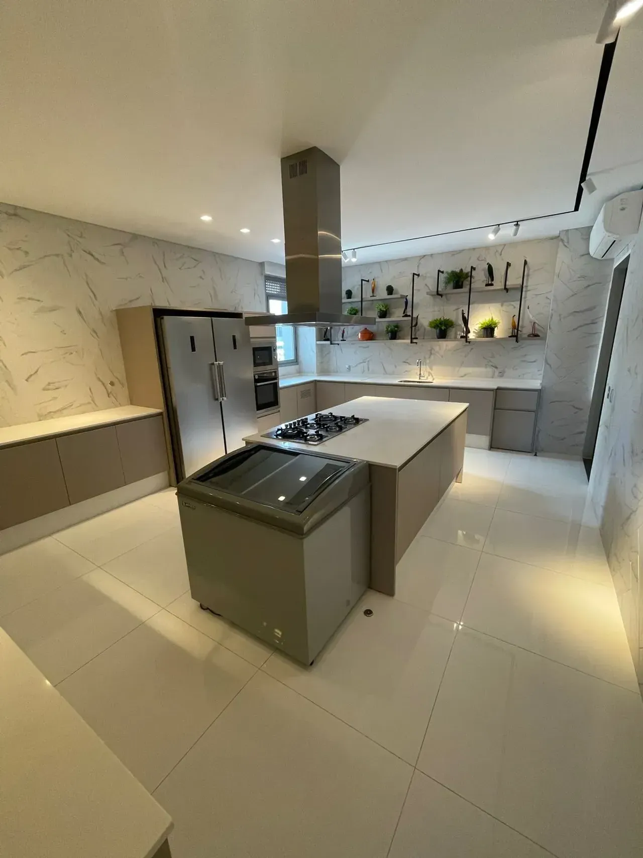 Apartamento no Edifício Splendido com 5 suítes em Balneário Camboriú — foto 30