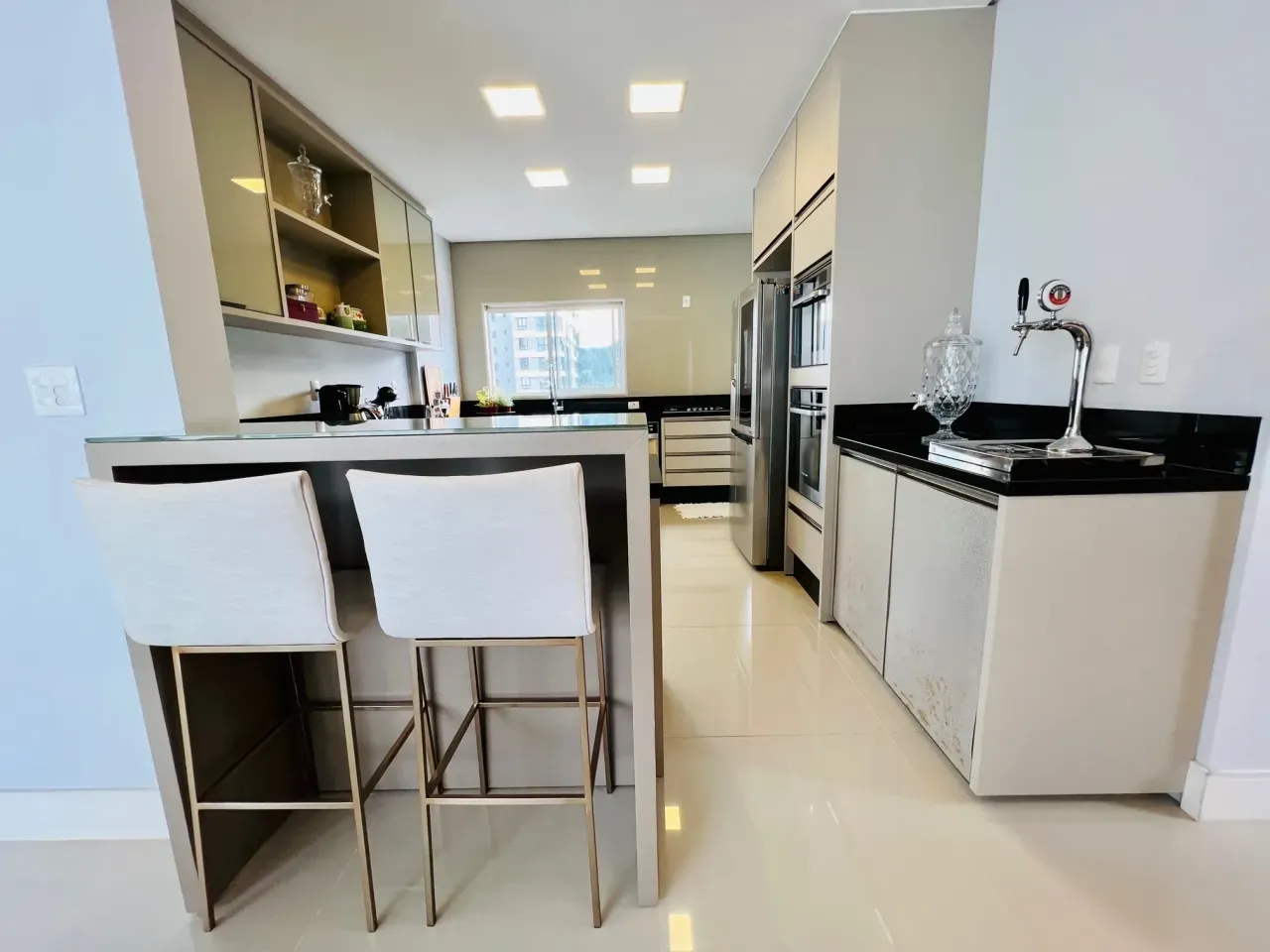 Cobertura no Edifício Silver Tower com 4 dormitórios em Balneário Camboriú — foto 31