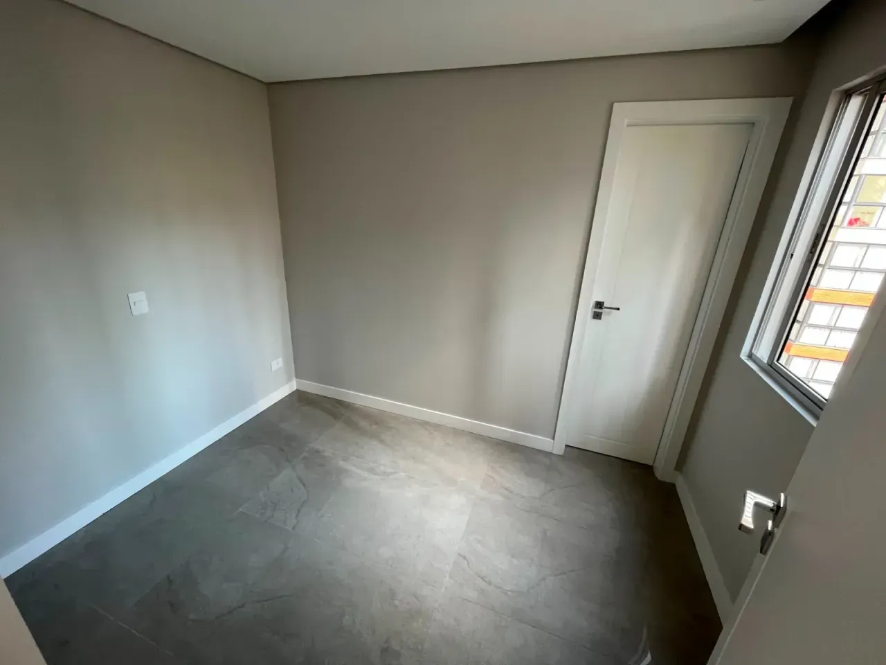 Apartamento no Edifício Saint Tropez frente mar com 4 dormitórios sendo 2 suítes e 3 vagas no Centro de Balneário Camboriú — foto 4