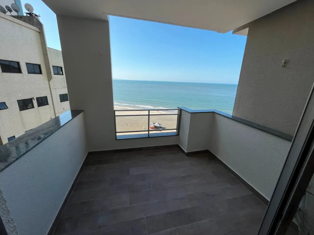 Apartamento no Edifício Saint Tropez frente mar com 4 dormitórios sendo 2 suítes e 3 vagas no Centro de Balneário Camboriú — foto 10