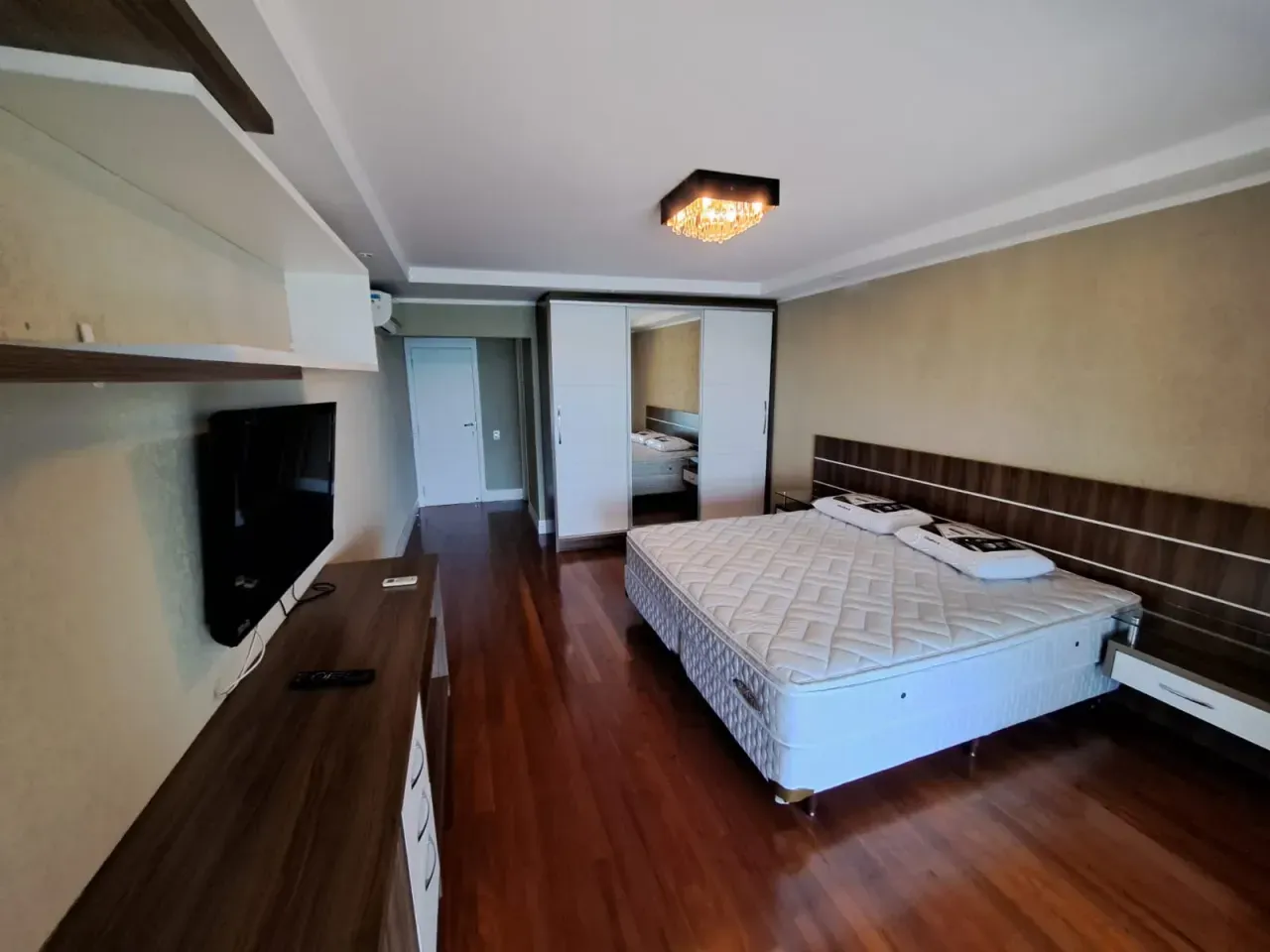 Apartamento Edifício Cosmos Torre Mirage com 4 suítes em Balneário Camboriú — foto 8