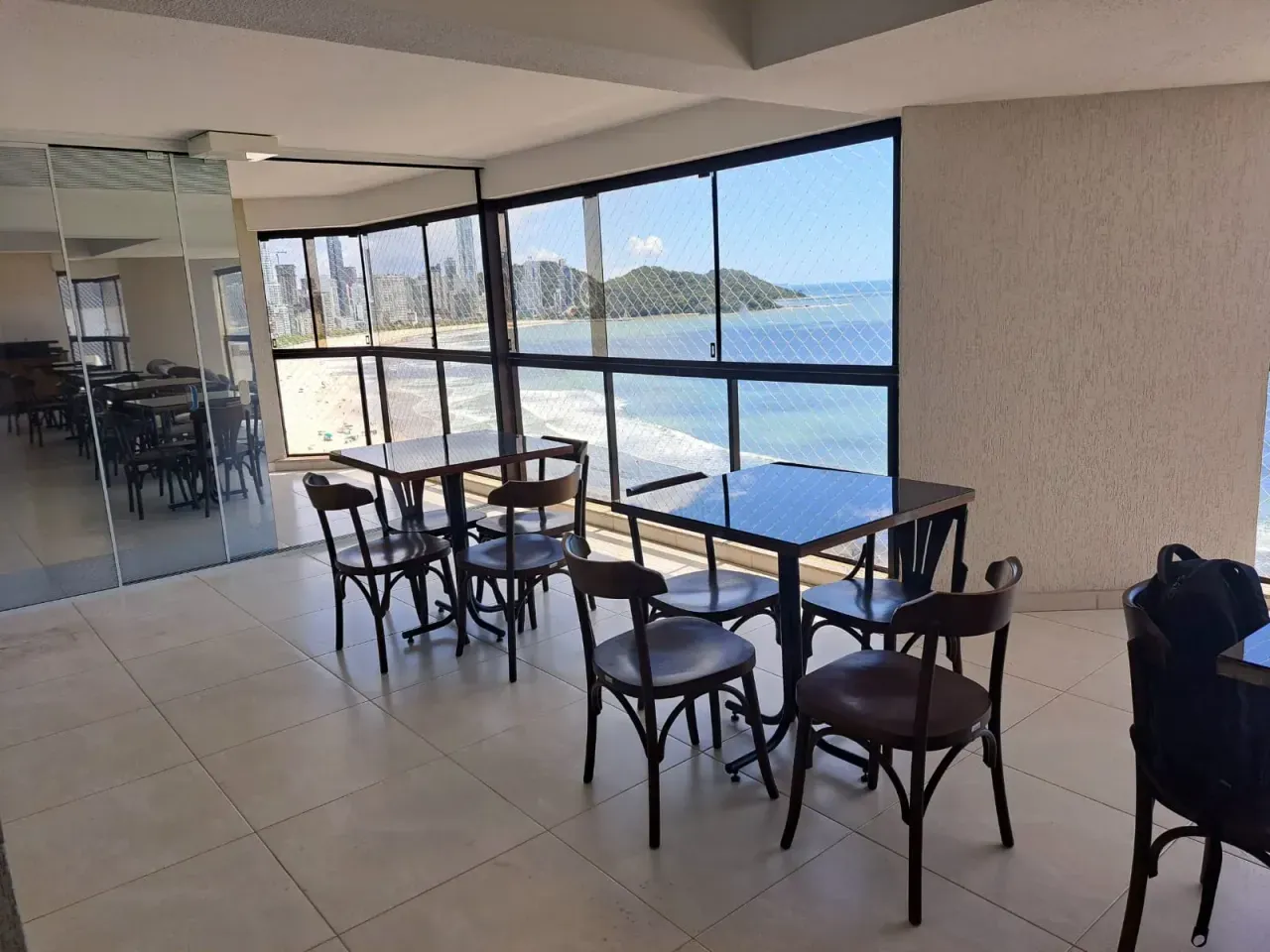 Apartamento Edifício Cosmos Torre Mirage com 4 suítes em Balneário Camboriú — foto 21
