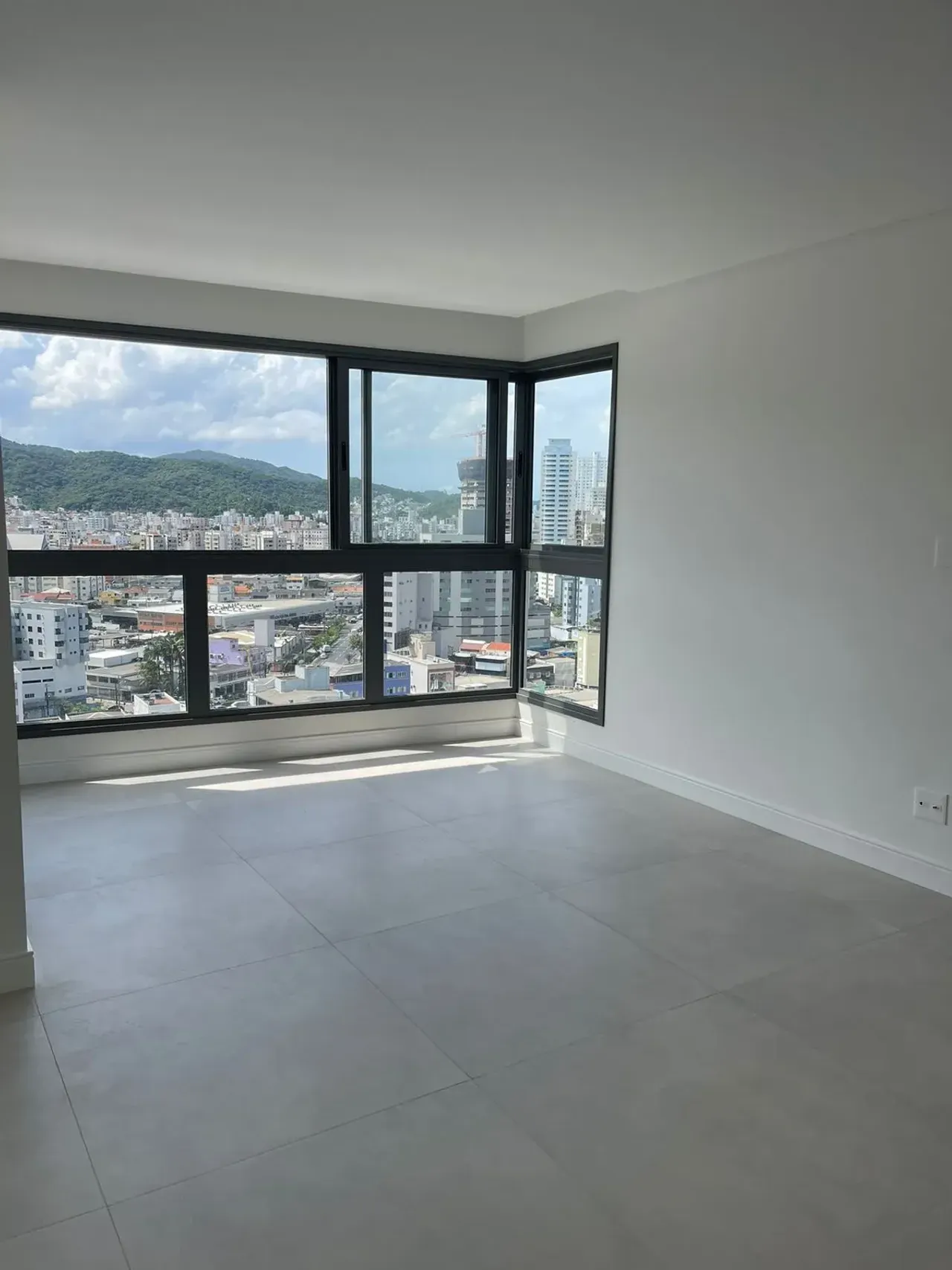 Apartamento no Home Square Residence com 3 suítes em Balneário Camboriú — foto 13