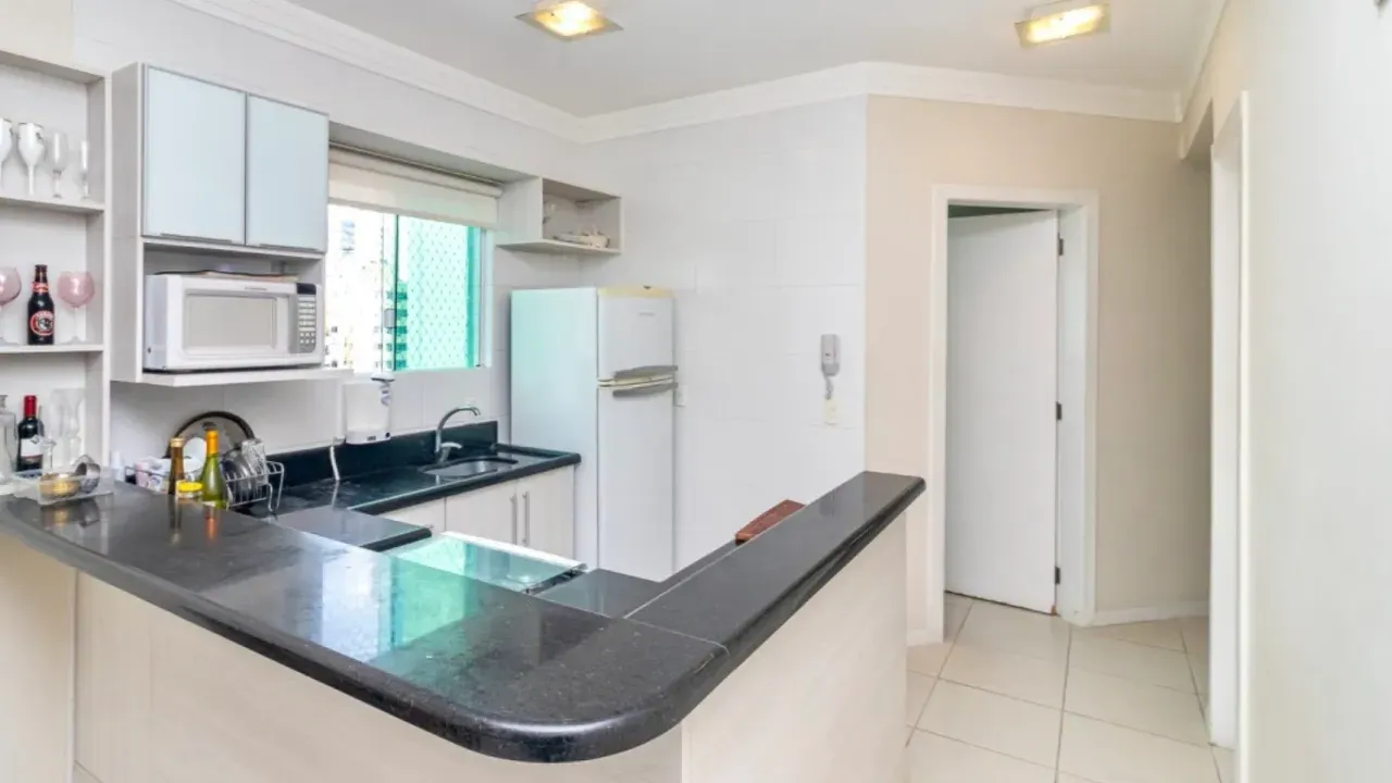 Apartamento no Edifício Don Alexander com 3 dormitórios em Balneário Camboriú — foto 17