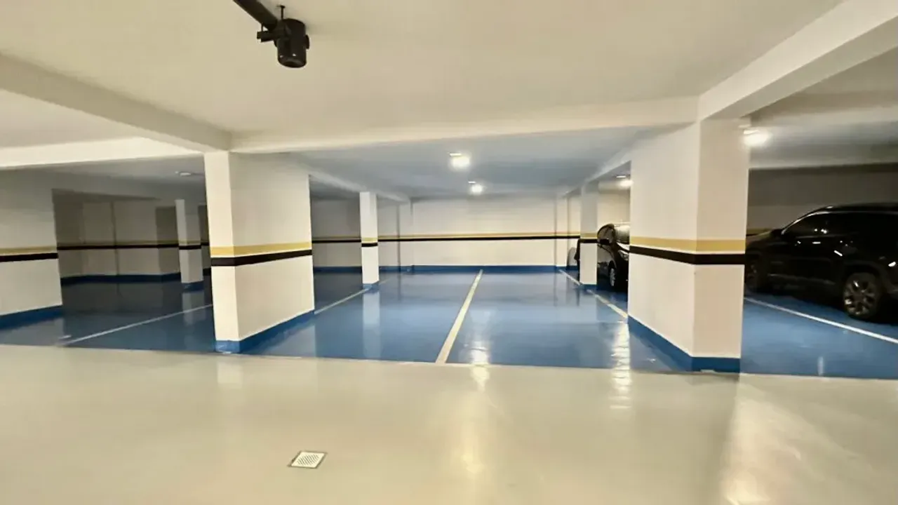 Apartamento no Edifício Biarritz Residence com 3 suítes em Balneário Camboriú — foto 21
