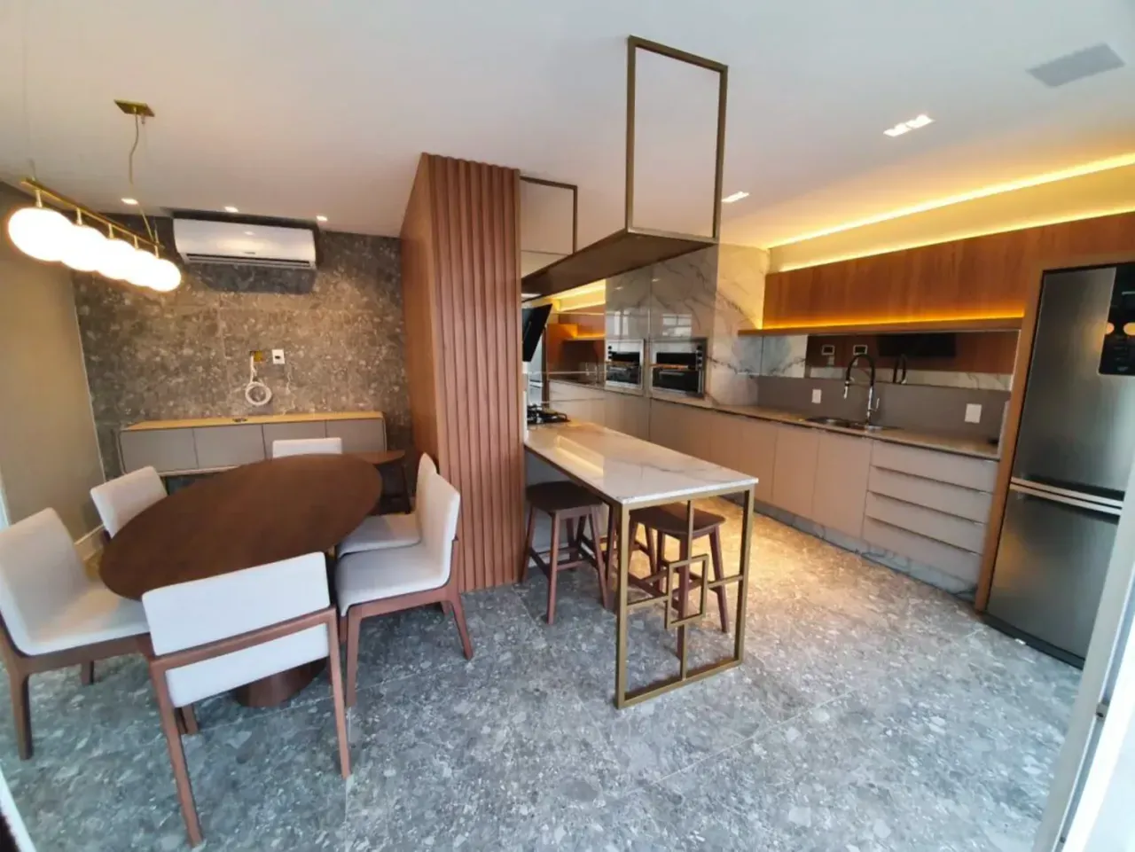 Apartamento no Edifício Biarritz Residence com 3 suítes em Balneário Camboriú — foto 5