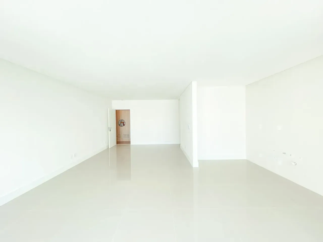 Apartamento Agatha Crhistie com 3 Suítes em Balneário Camboriú — foto 29