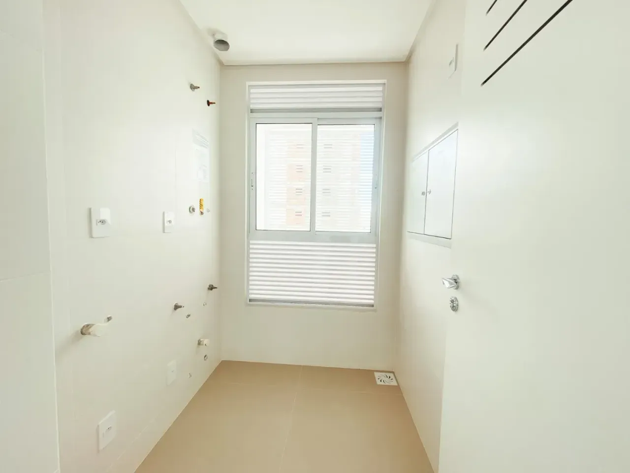 Apartamento Agatha Crhistie com 3 Suítes em Balneário Camboriú — foto 25