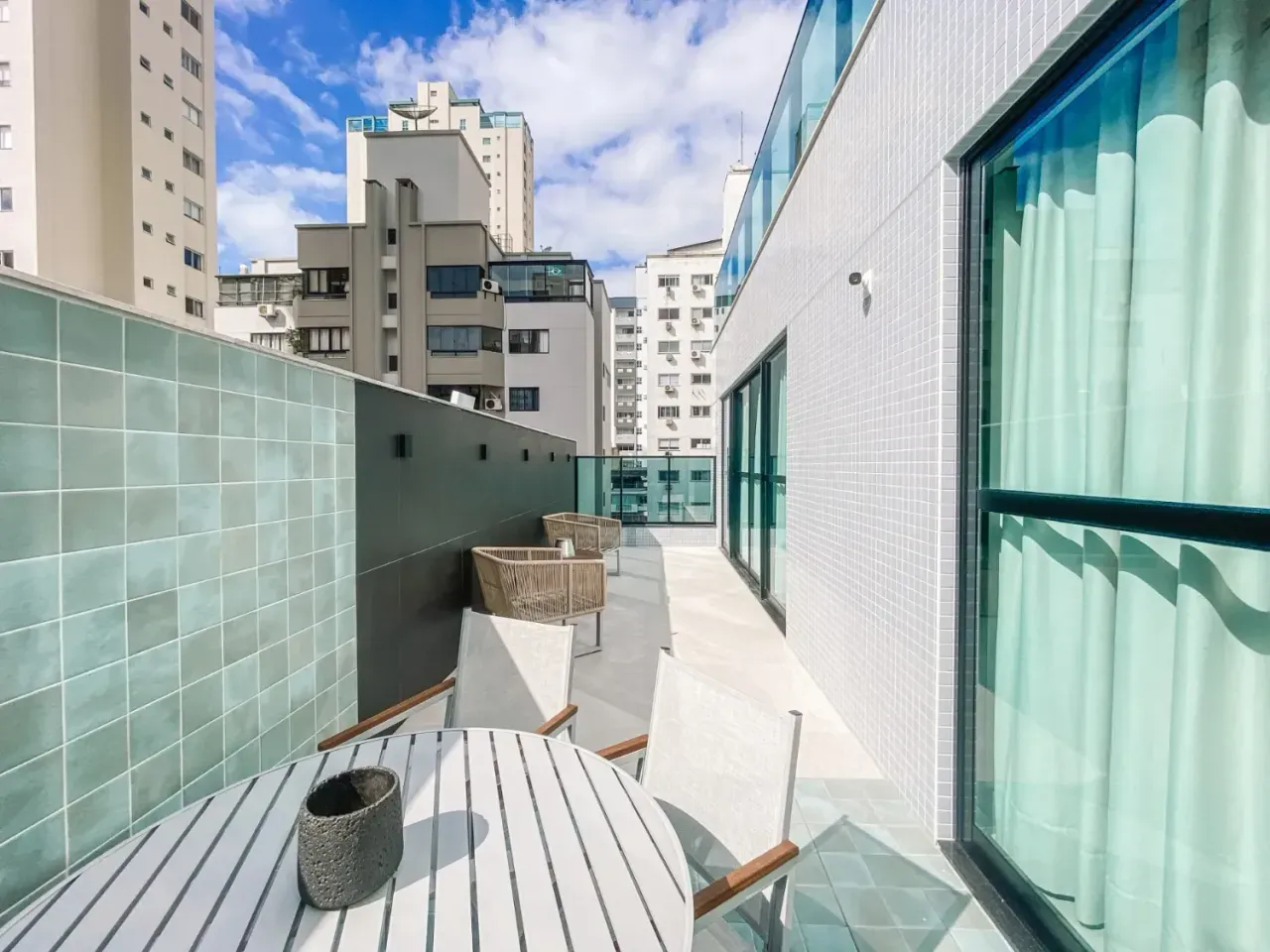 Apartamento Agatha Crhistie com 3 Suítes em Balneário Camboriú — foto 16