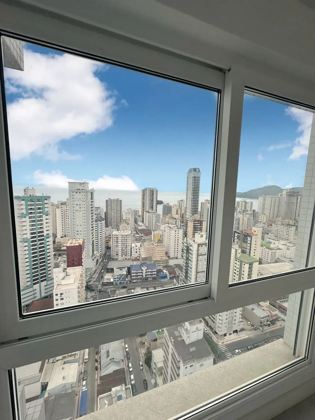 Apartamento no Edifício Camboas com 3 suítes em Balneário Camboriú — foto 19