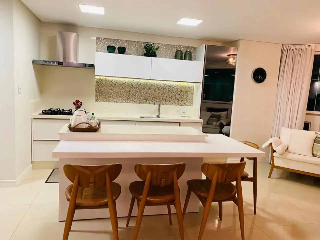 Apartamento no Edifício Calla Di Volpi com 3 suítes com Balneário Camboriú — foto 3