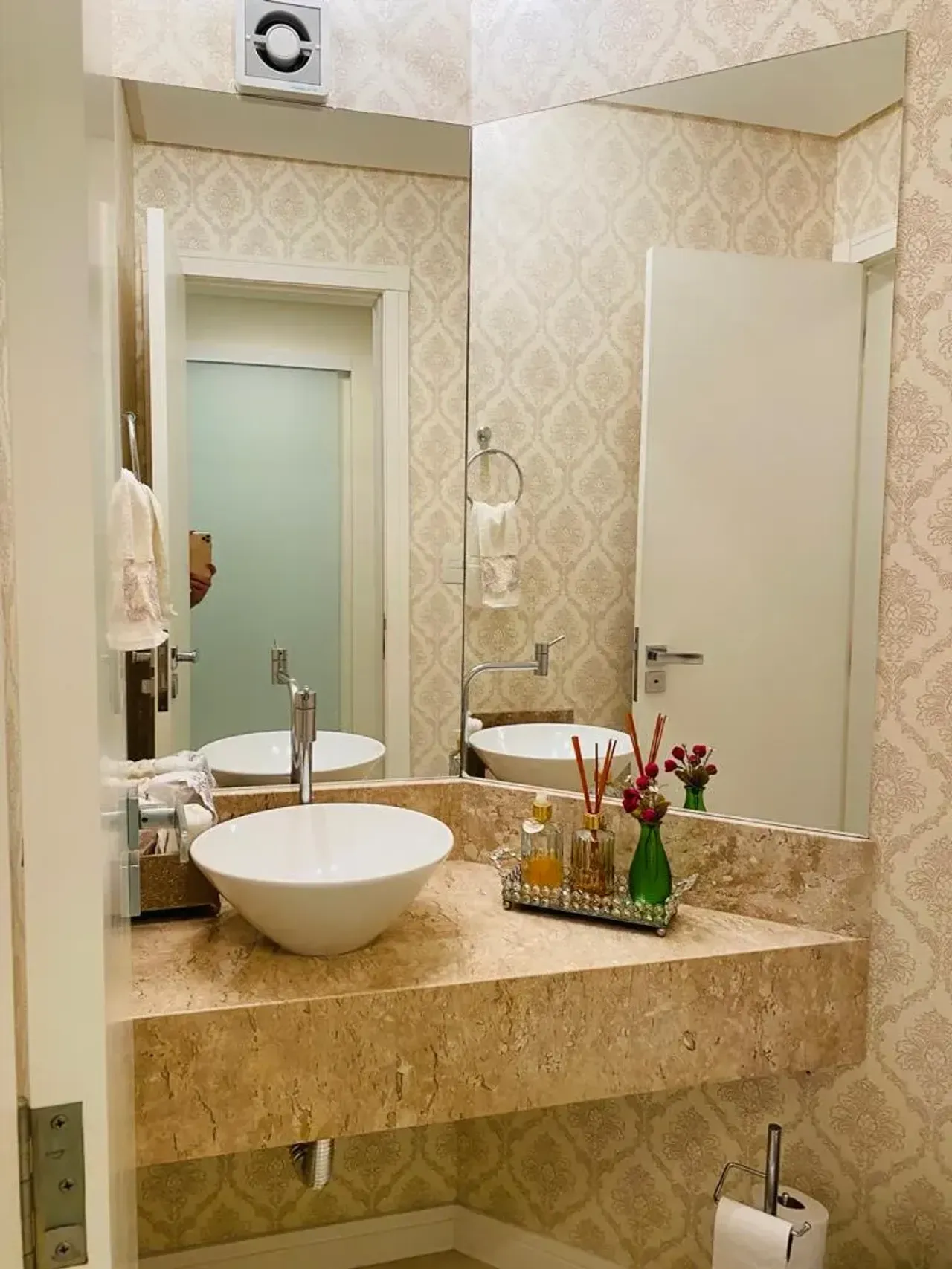 Apartamento no Edifício Calla Di Volpi com 3 suítes com Balneário Camboriú — foto 13