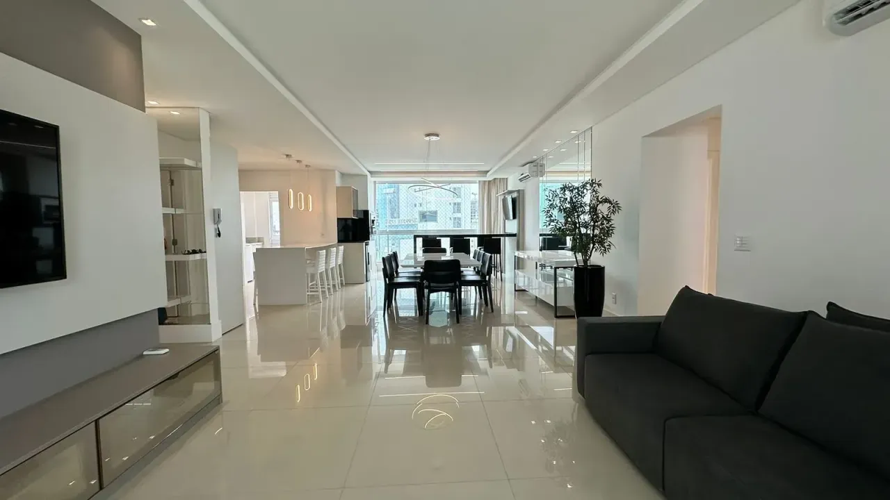 Apartamento no Edifício San Carlo Residence com 3 suítes em Balneário Camboriú — foto 21