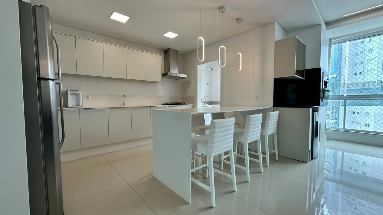 Apartamento no Edifício San Carlo Residence com 3 suítes em Balneário Camboriú — foto 18