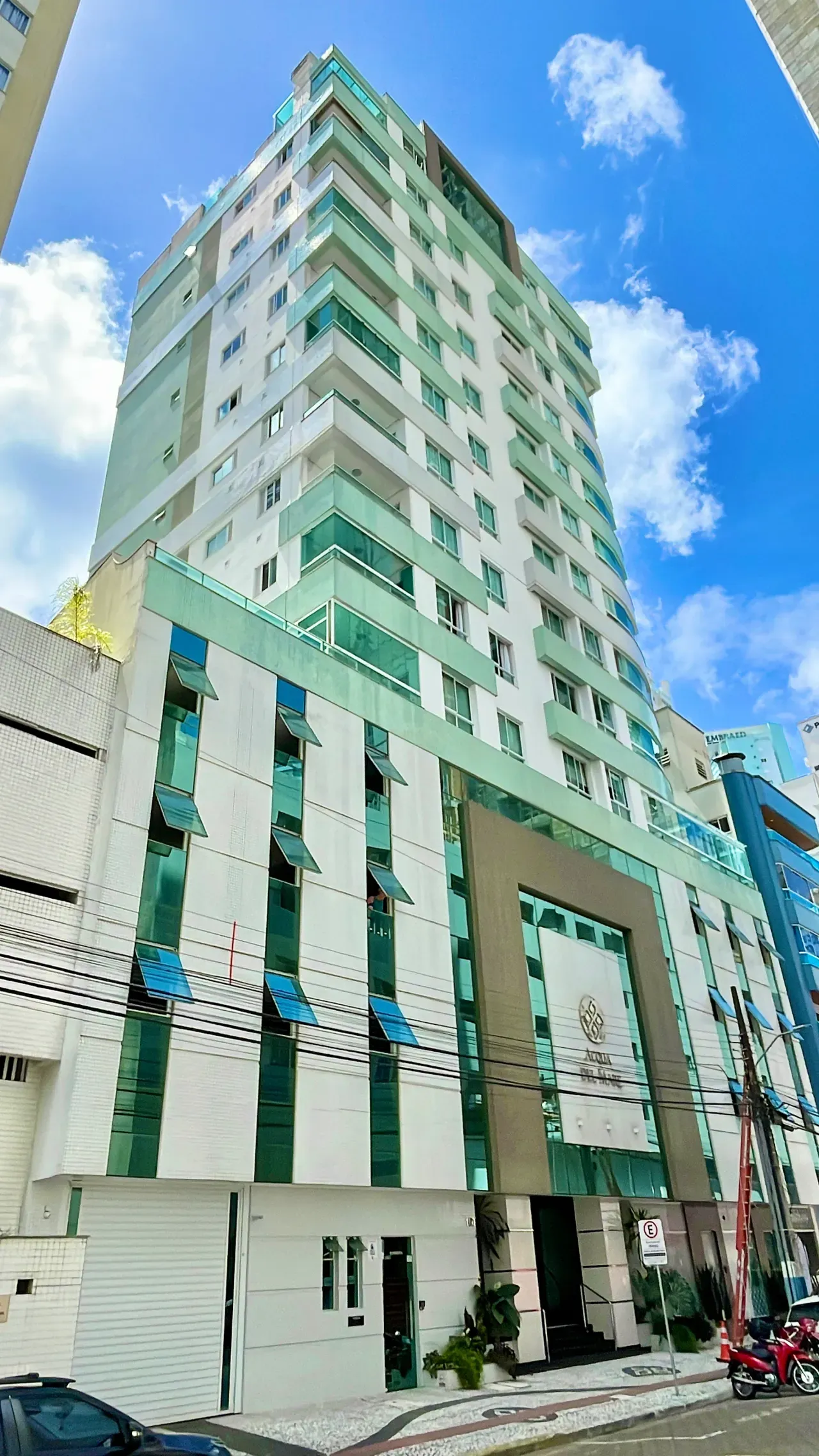 Apartamento no Edifício Aqua Del Mare com 3 suítes em Balneário Camboriú — foto 1