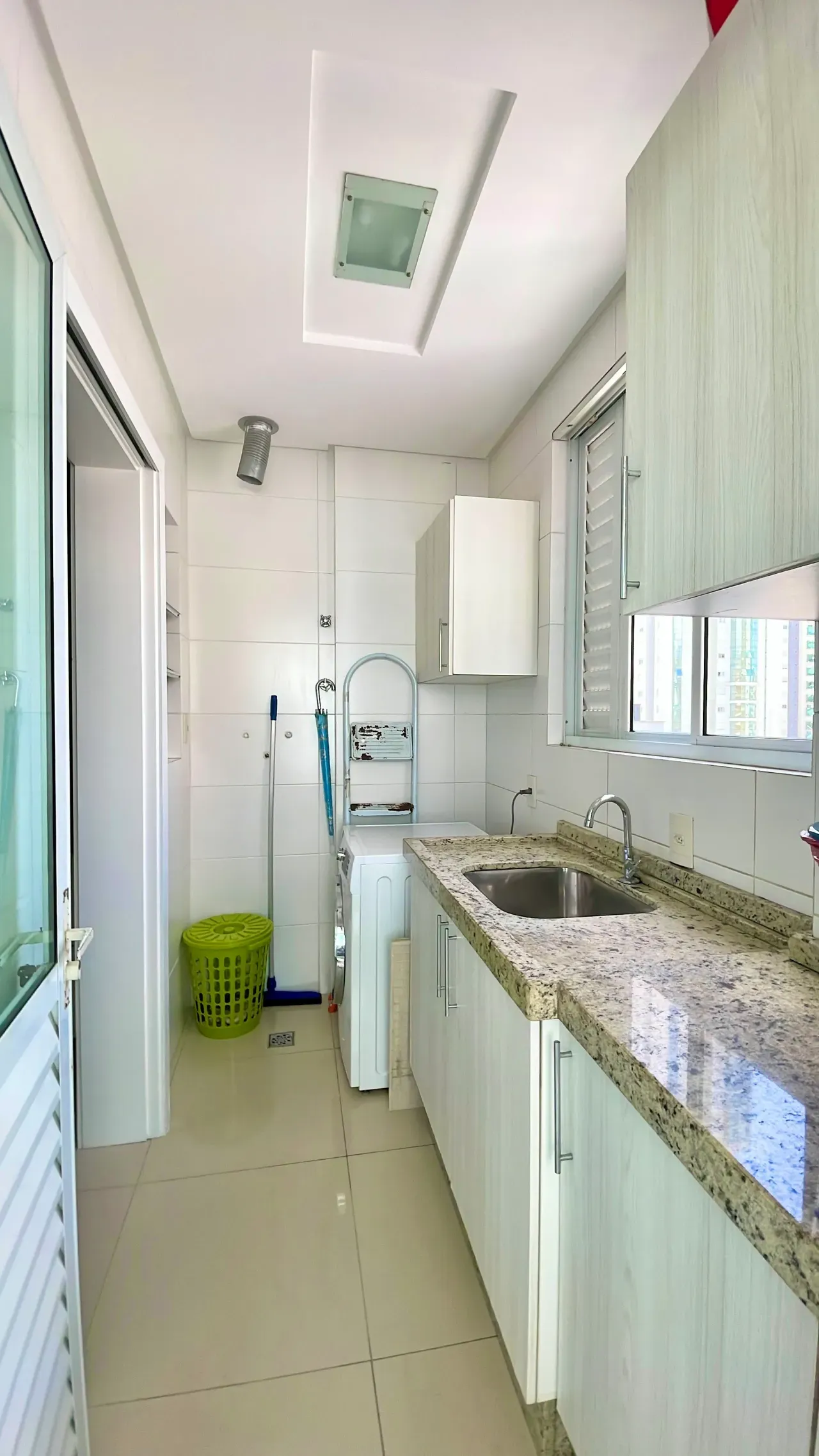 Apartamento no Edifício Aqua Del Mare com 3 suítes em Balneário Camboriú — foto 32