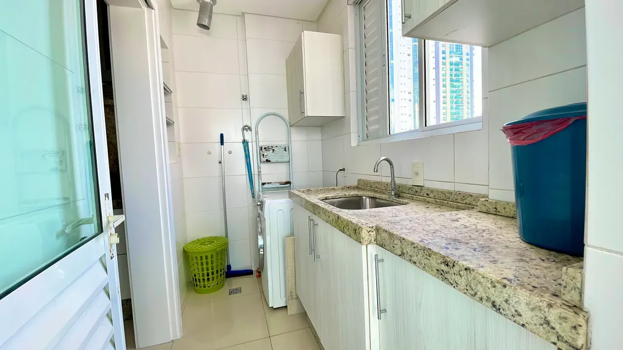 Apartamento no Edifício Aqua Del Mare com 3 suítes em Balneário Camboriú — foto 33