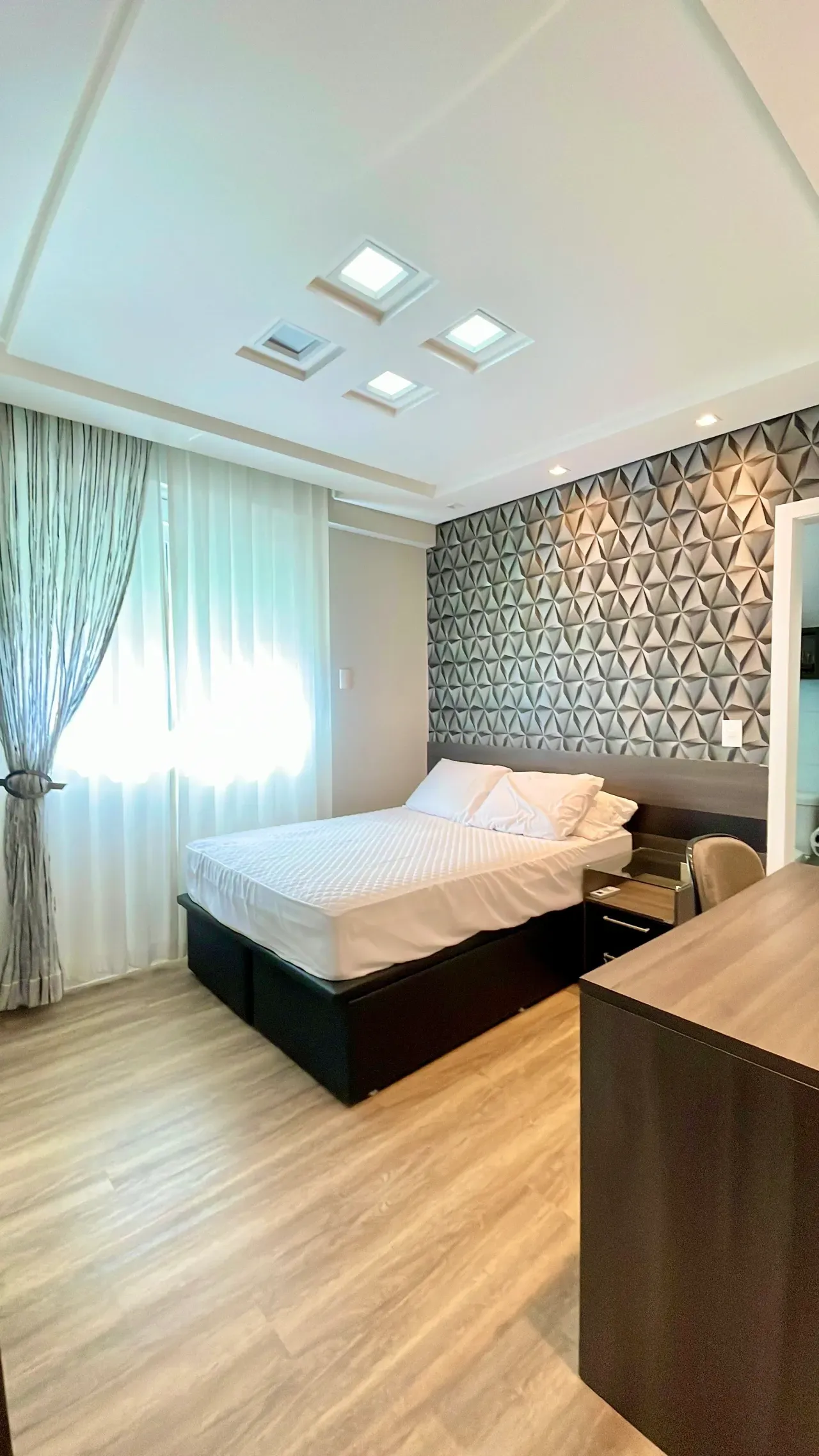 Apartamento no Edifício Aqua Del Mare com 3 suítes em Balneário Camboriú — foto 4