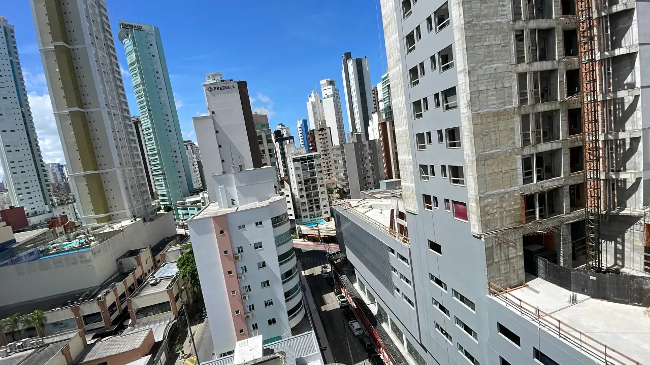 Apartamento no Edifício Aqua Del Mare com 3 suítes em Balneário Camboriú — foto 14