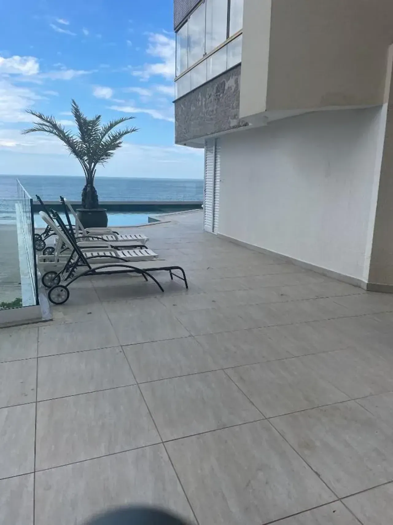Apartamento no Edifício Praia do Sol com 3 dormitórios em Balneário Camboriú — foto 3