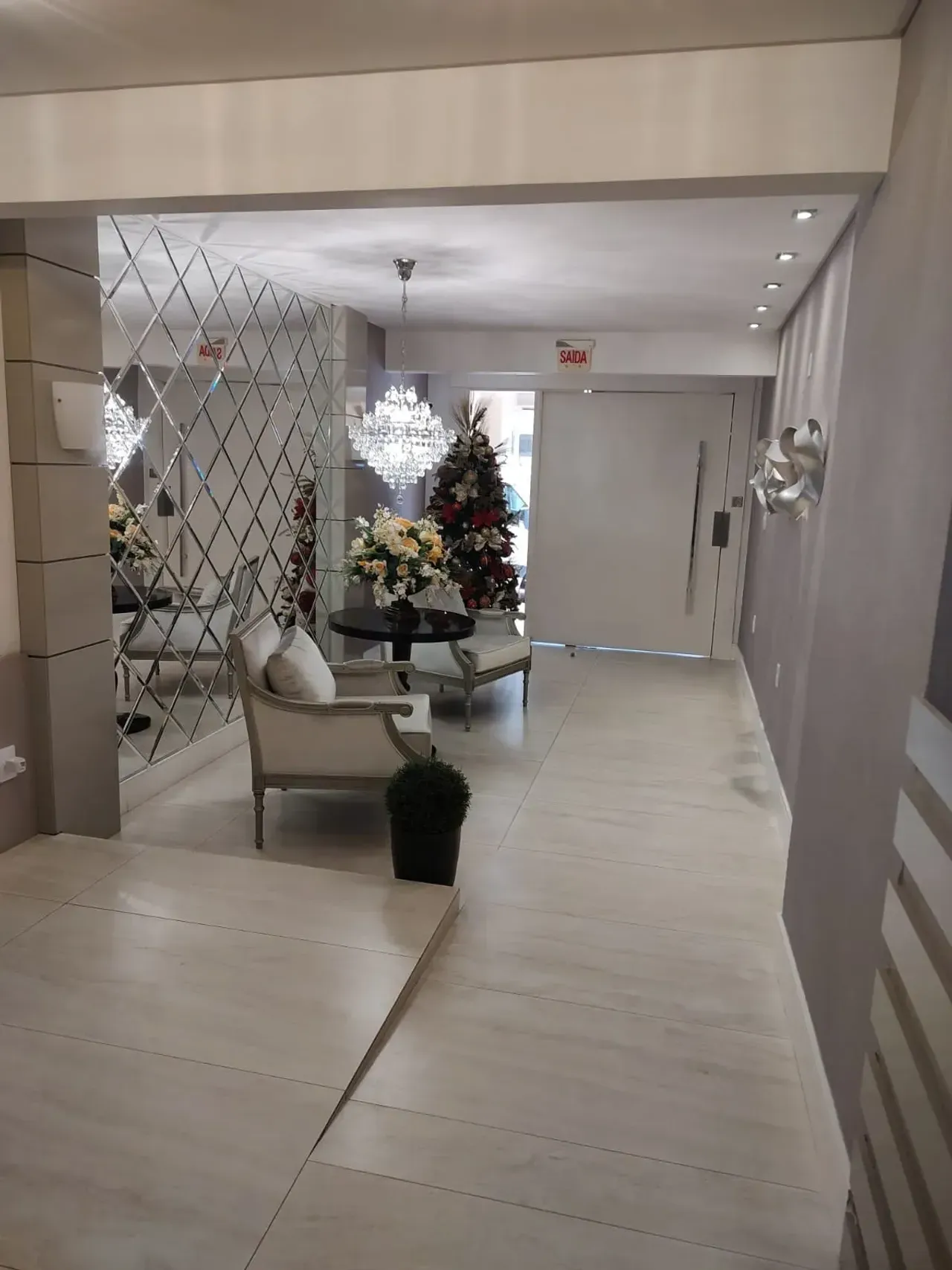 Apartamento no Edifício Solar do Atlântico Sul com 3 dormitórios em Balneário Camboriú — foto 1