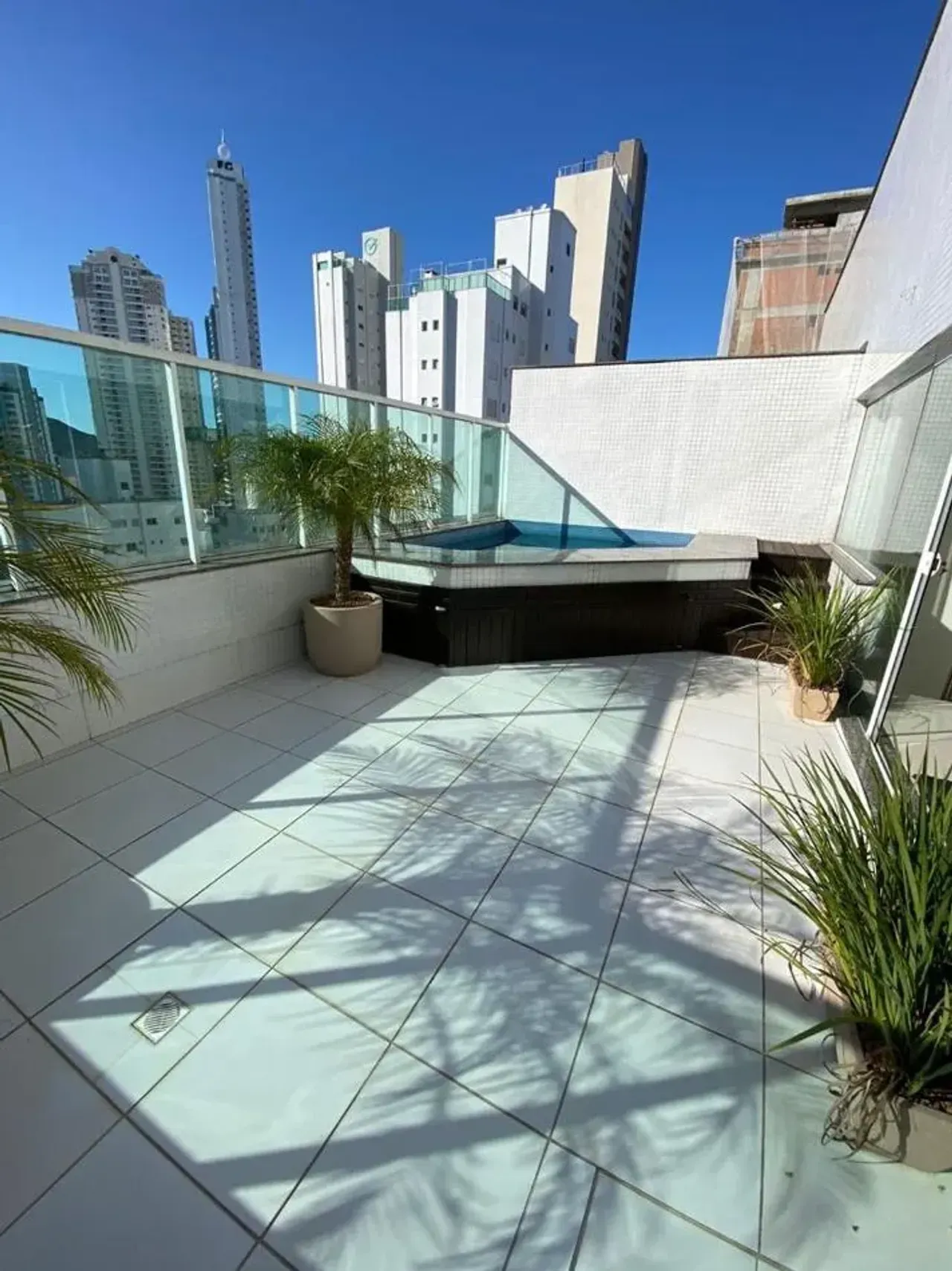 Cobertura no Edifício Solar Di Milano Duplex com 4 suítes em Balneário Camboriú — foto 16