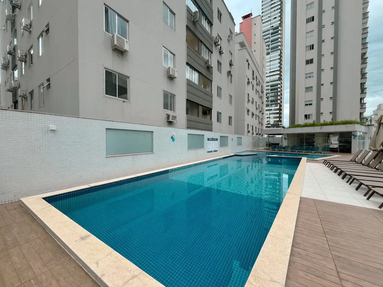 Apartamento de alto padrão pronto para morar com 3 suítes  3 vagas no Centro de Balneário Camboriú — foto 14