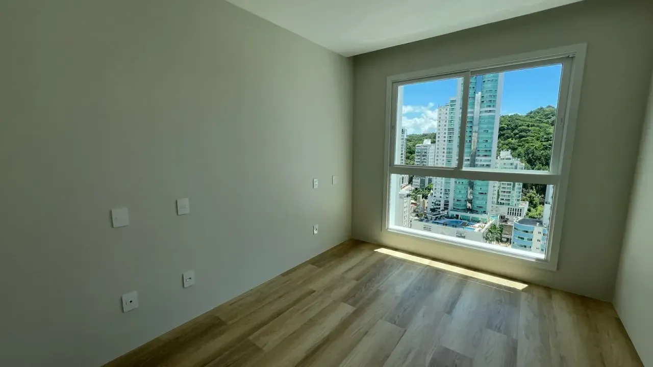 Apartamento no Edifício Skyline com 4 suítes em Balneário Camboriú — foto 8
