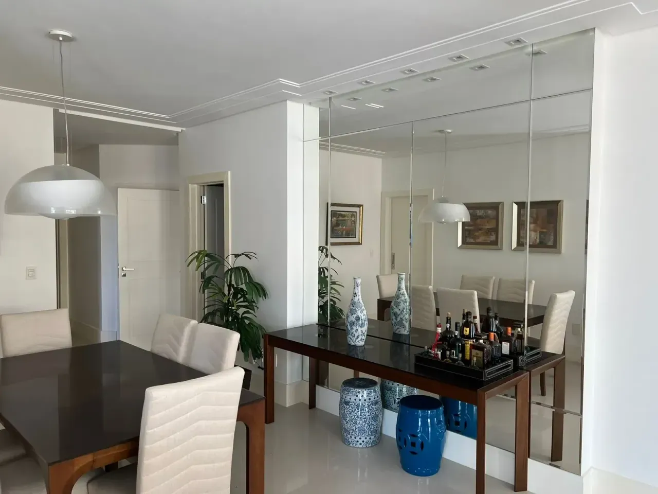 Apartamento no Edifício Le Parc com 3 suítes em Balneário Camboriú — foto 6