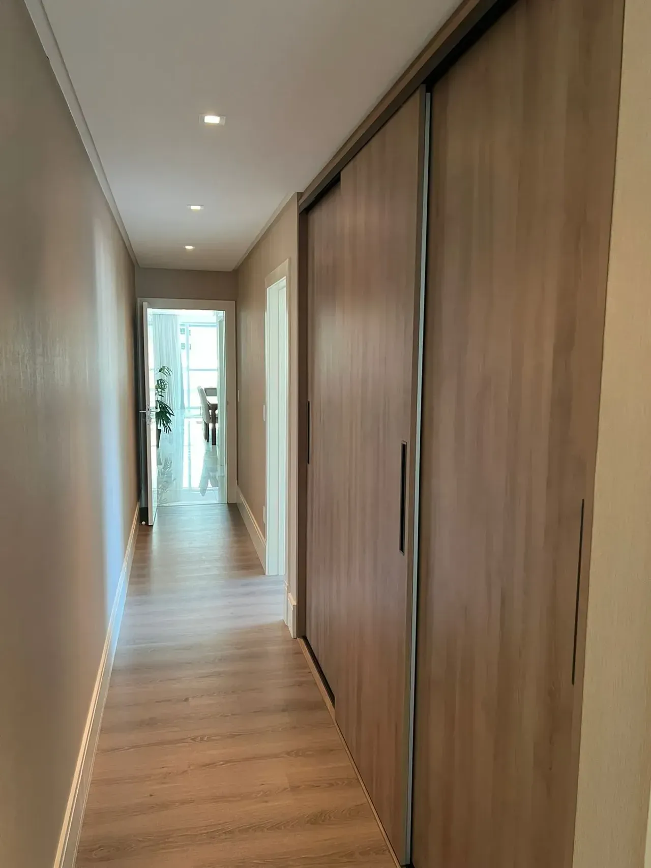 Apartamento no Edifício Le Parc com 3 suítes em Balneário Camboriú — foto 12