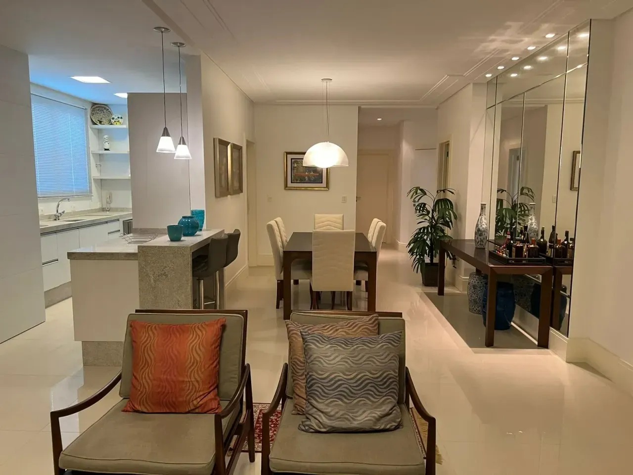 Apartamento no Edifício Le Parc com 3 suítes em Balneário Camboriú — foto 29