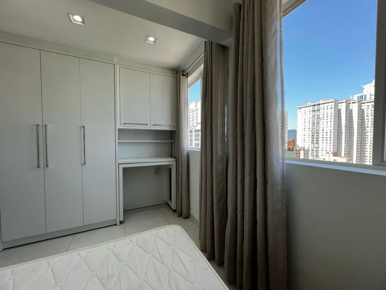 Apartamento no Edifício solar do Cangongo com 2 suítes em Balneário Camboriú — foto 5