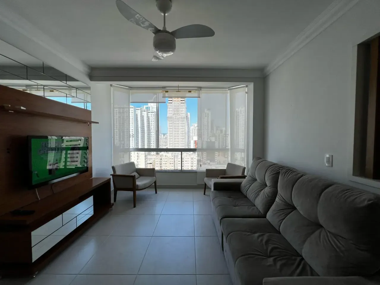 Apartamento no Edifício solar do Cangongo com 2 suítes em Balneário Camboriú — foto 12