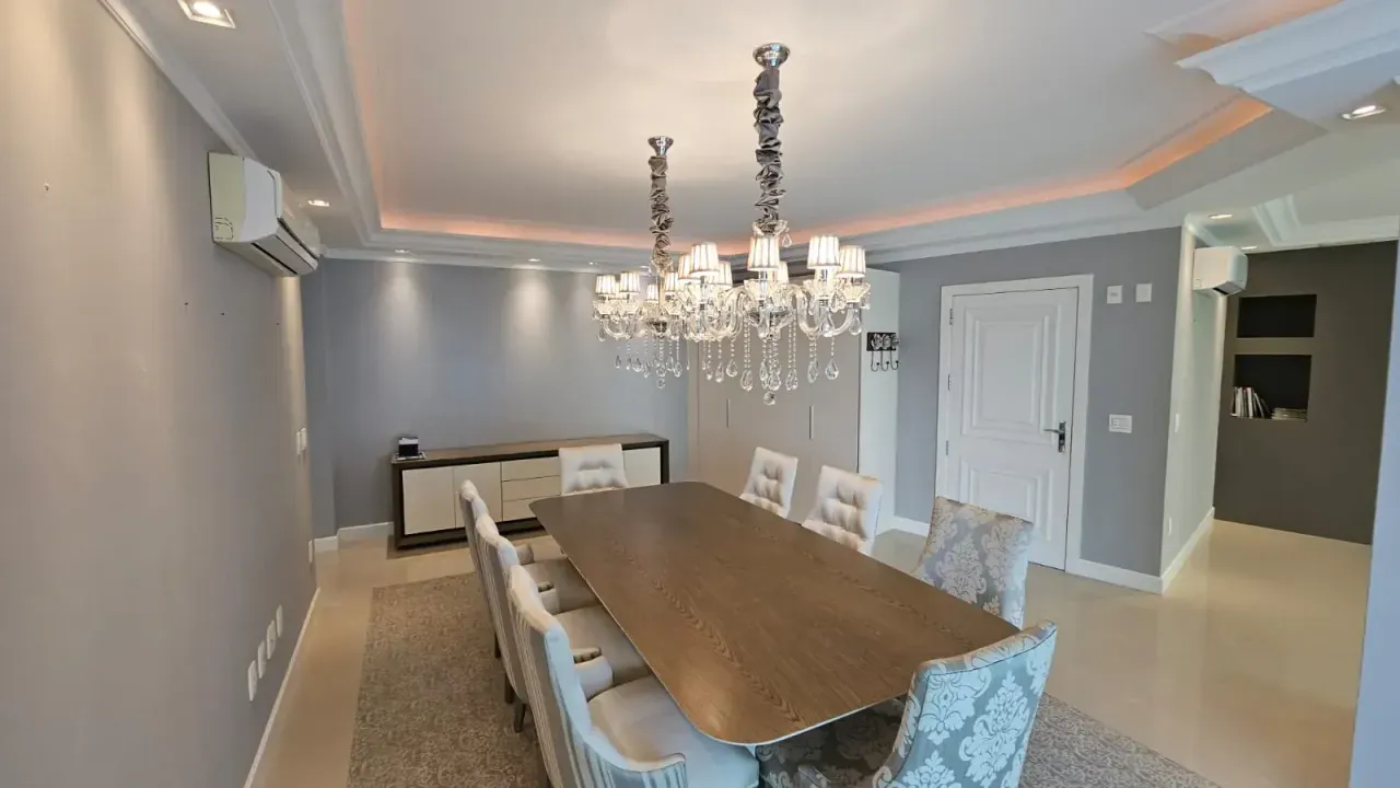 Apartamento no Edifício Alexandria com 3 suítes em Balneário Camboriú — foto 4