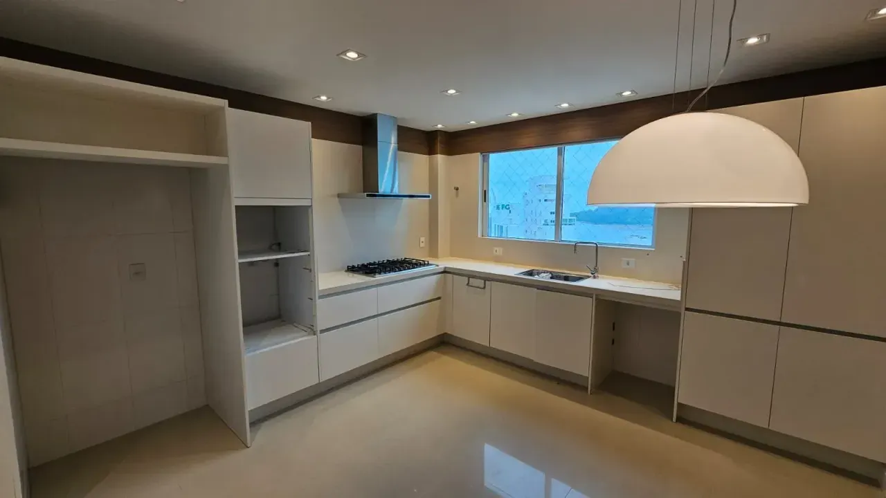 Apartamento no Edifício Alexandria com 3 suítes em Balneário Camboriú — foto 7