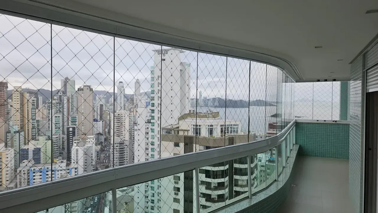 Apartamento no Edifício Alexandria com 3 suítes em Balneário Camboriú — foto 6