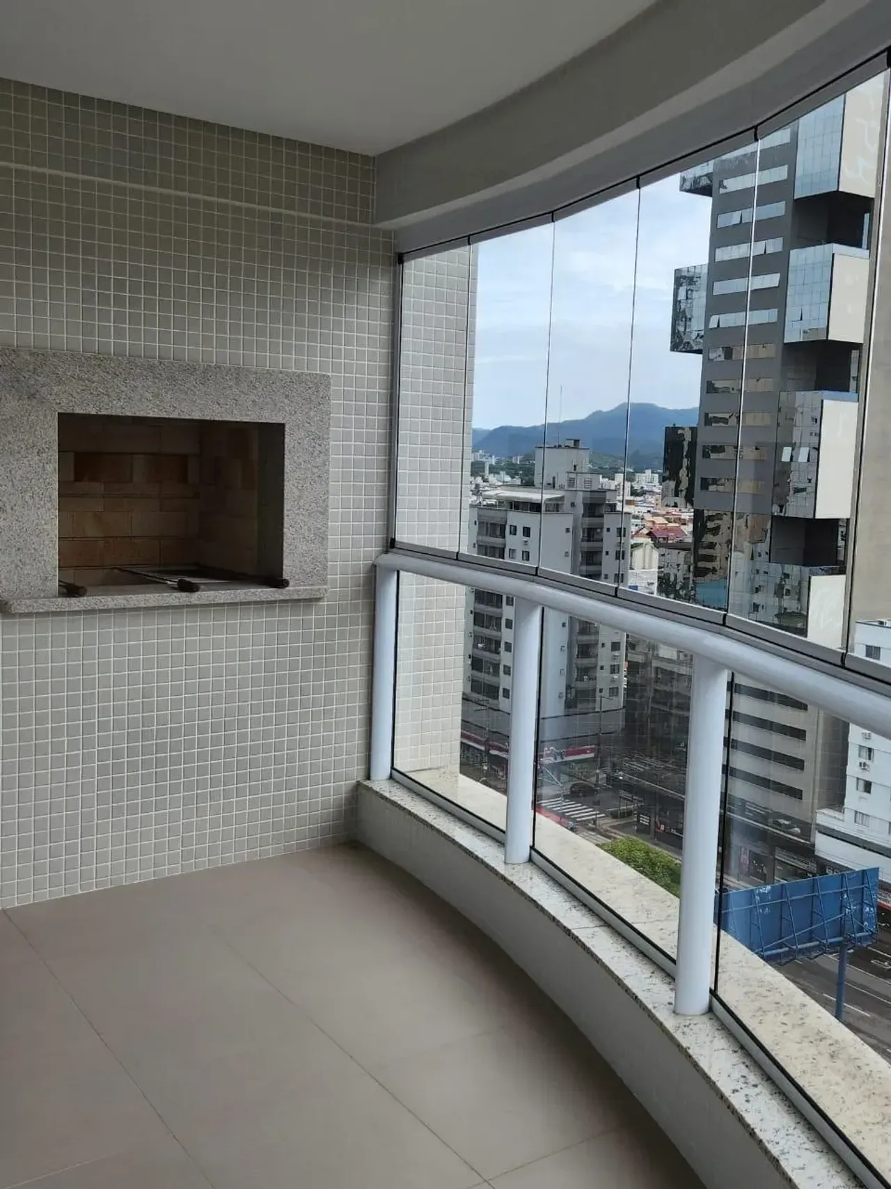 Apartamento no Edifício Royalton Residence com 3 suítes em Balneário Camboriú — foto 2